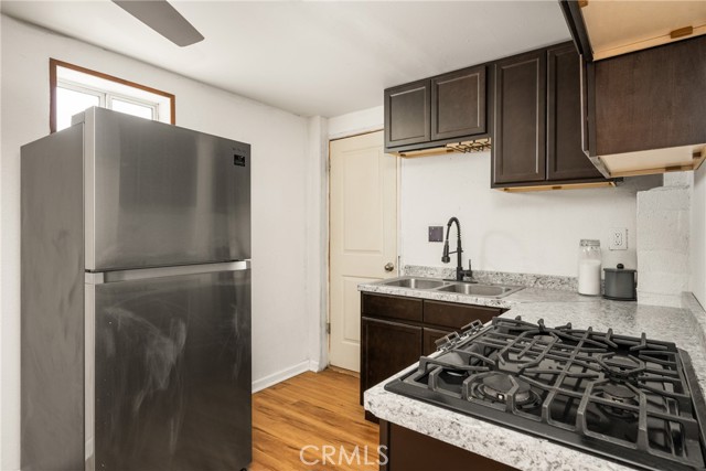 2775 Wetherly Avenue, Long Beach CA: https://media.crmls.org/medias/9ecd235c-59ca-4b2e-b0c4-4da843132069.jpg