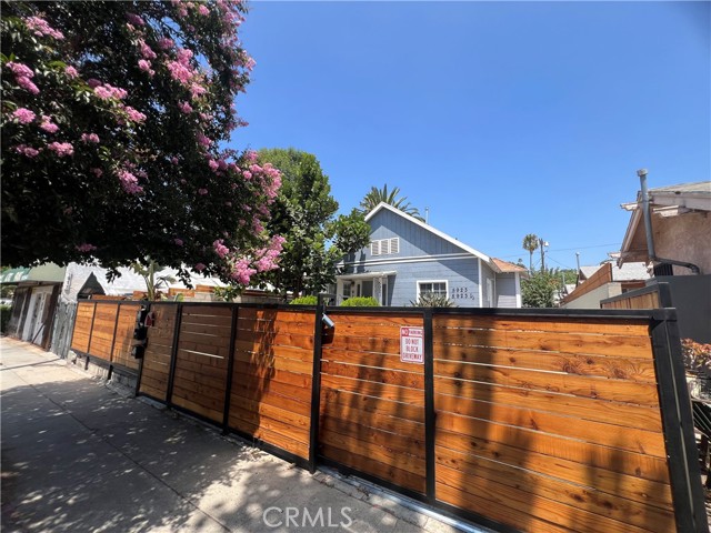 5921 York Boulevard, Los Angeles CA: https://media.crmls.org/medias/9ecd530d-91d7-4eee-a7b7-a9e194a52a3b.jpg