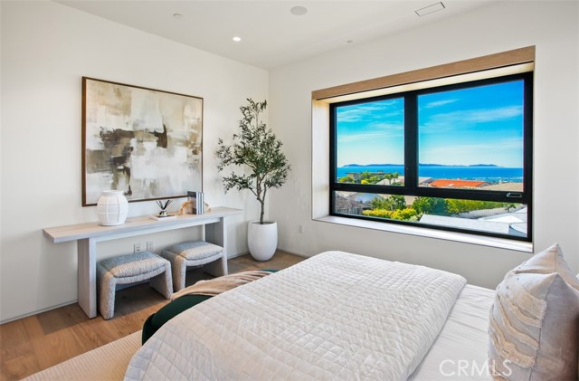 53 Montecito, Corona del Mar CA: https://media.crmls.org/medias/9ecdb8ec-c2c0-488e-abc3-b2d5b883758b.jpg