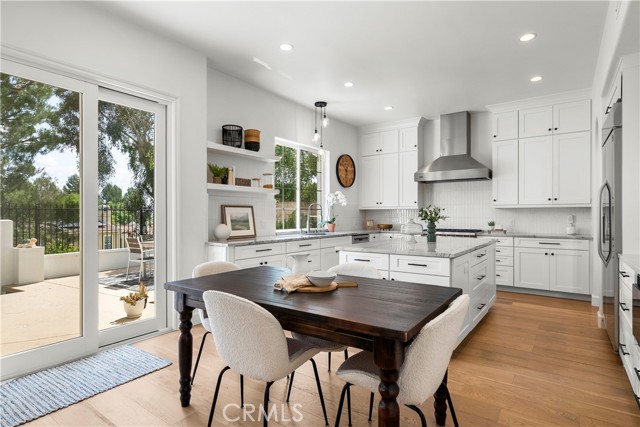 26814 Fairlain Drive, Valencia CA: https://media.crmls.org/medias/9ecdc0ff-8356-4faf-aa46-0f6a73f93c31.jpg