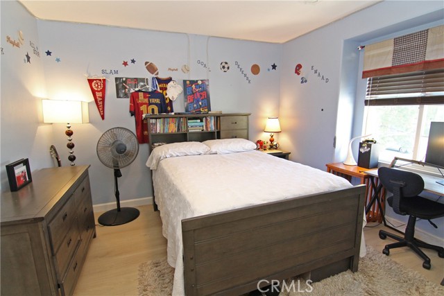 Detail Gallery Image 30 of 41 For 17634 Wren Dr, Canyon Country,  CA 91387 - 5 Beds | 4 Baths