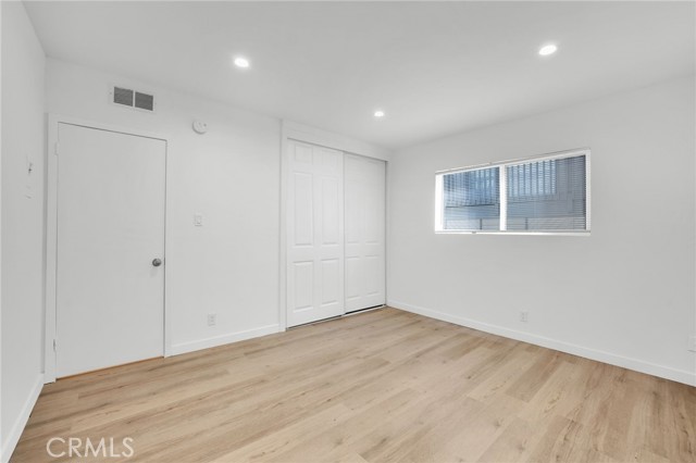 Detail Gallery Image 9 of 17 For 13018 Valleyheart Dr #4,  Studio City,  CA 91604 - 1 Beds | 1 Baths