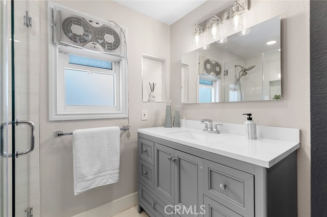 2160 S Hammatt, Anaheim CA: https://media.crmls.org/medias/9ed05950-b46d-4cdf-9b03-6f681235de82.jpg