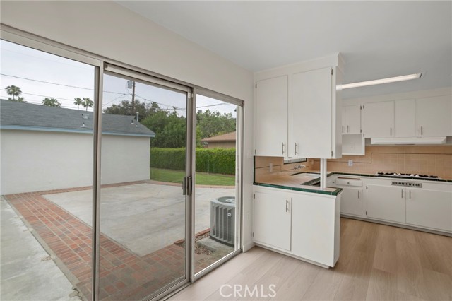 Detail Gallery Image 8 of 32 For 3483 Wanda, Riverside,  CA 92506 - 3 Beds | 2 Baths