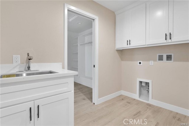 10647 Central Road, Apple Valley CA: https://media.crmls.org/medias/9ed09183-48ac-4721-8032-c555c6b7f223.jpg