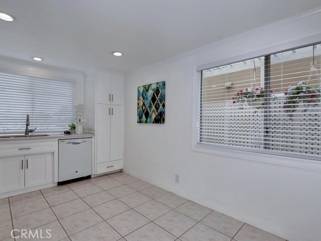 Detail Gallery Image 16 of 50 For 9731 Holder St, Cypress,  CA 90630 - 5 Beds | 2/1 Baths