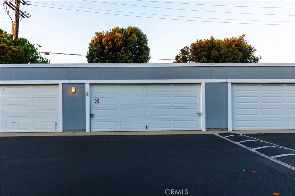 MLS #OC25254290 image #38