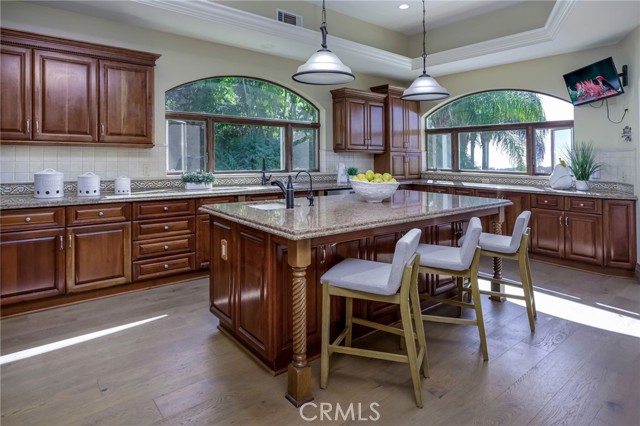 Image 14 of 42 For 16186 Peterson Drive