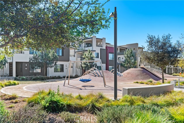 Detail Gallery Image 37 of 42 For 292 Novel, Irvine,  CA 92618 - 2 Beds | 2/1 Baths