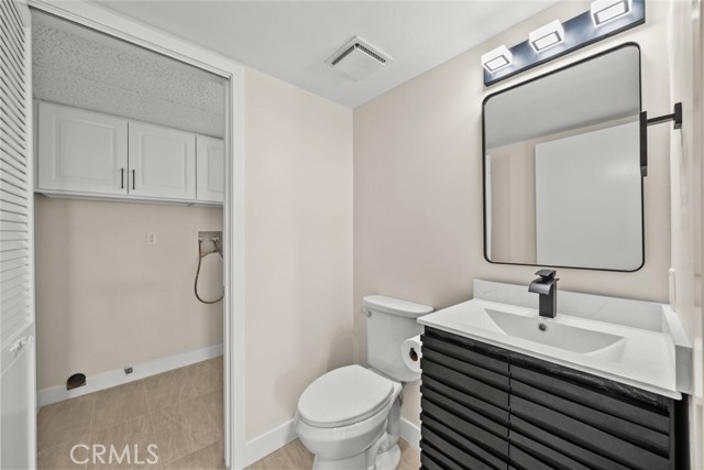 4641 Fulton Avenue, Sherman Oaks CA: https://media.crmls.org/medias/9ed2d6a1-381a-4f3d-b573-e8f8211fc322.jpg