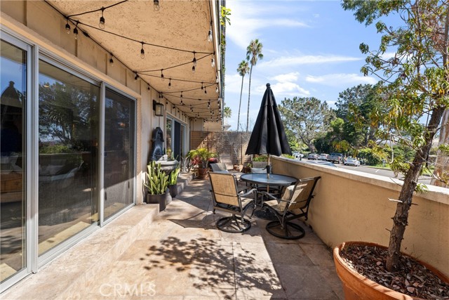 Detail Gallery Image 30 of 36 For 280 Cliff Dr #1,  Laguna Beach,  CA 92651 - 2 Beds | 2 Baths