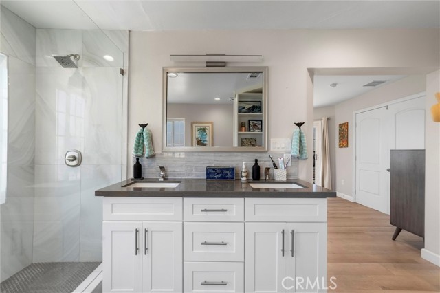 752 W 23rd St, San Pedro CA: https://media.crmls.org/medias/9ed31662-ecb9-4188-b30f-978f1afdc69d.jpg