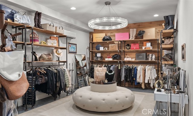 3530 Trimble Court, Outside Area (Outside Ca) CA: https://media.crmls.org/medias/9ed3637e-9925-40d2-890e-1133de4bebc9.jpg