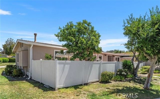 Detail Gallery Image 29 of 37 For 25786 via Lomas #83,  Laguna Hills,  CA 92653 - 3 Beds | 2 Baths