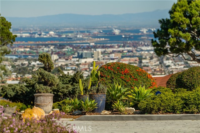2350 Daladier Drive, Rancho Palos Verdes, California 90275, 4 Bedrooms Bedrooms, ,3 BathroomsBathrooms,Residential,Sold,Daladier,PV22055462