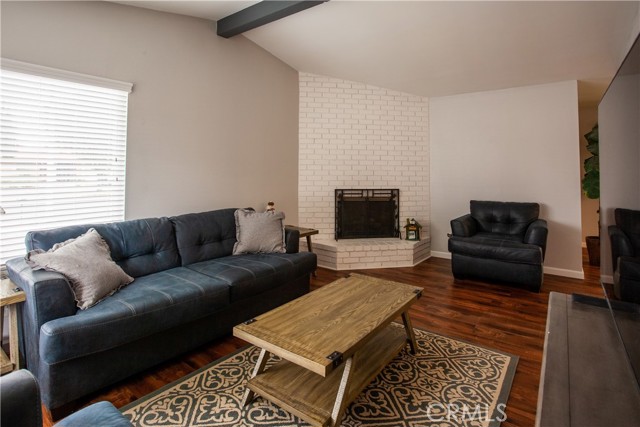Detail Gallery Image 7 of 30 For 2216 Flametree Way, Hemet,  CA 92545 - 2 Beds | 2 Baths