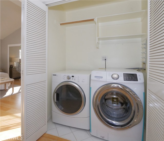 2705 Gates Avenue, Redondo Beach, California 90278, 3 Bedrooms Bedrooms, ,2 BathroomsBathrooms,Residential,Sold,Gates,SB21245963