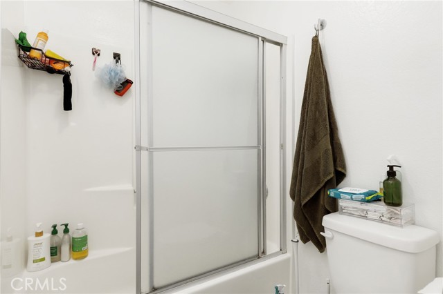 Detail Gallery Image 10 of 14 For 1345 Cabrillo Park Dr #Q02,  Santa Ana,  CA 92701 - 1 Beds | 1 Baths