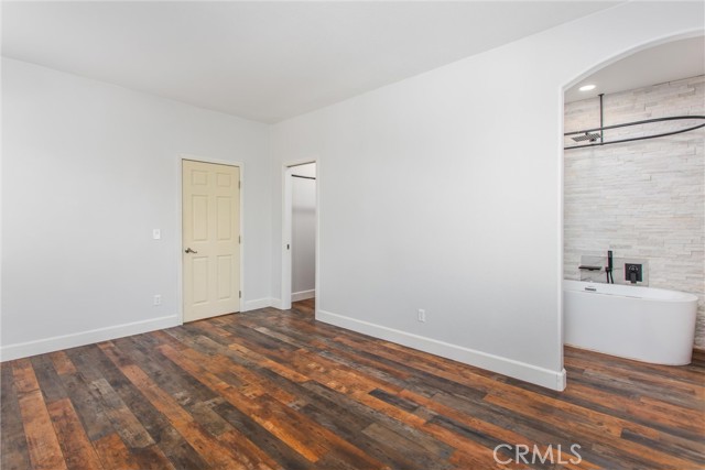 16873 Valley Spring Drive, Riverside CA: https://media.crmls.org/medias/9ed585a1-2e44-4823-aec4-eb3afa0b9364.jpg