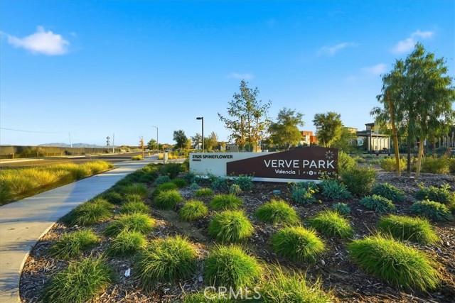Detail Gallery Image 36 of 47 For 27317 Bear Creek Ln, Valencia,  CA 91381 - 3 Beds | 3/1 Baths