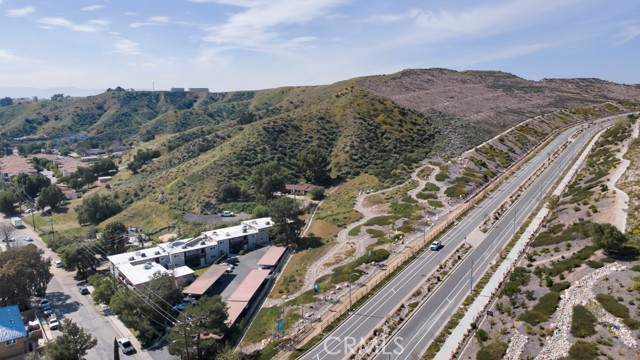 Detail Gallery Image 22 of 28 For 17847 Beneda #16,  Canyon Country,  CA 91351 - 2 Beds | 2 Baths