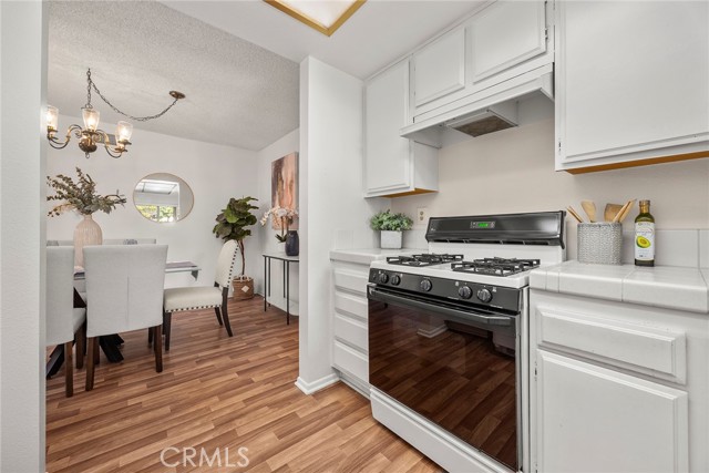 Detail Gallery Image 10 of 39 For 15930 Alta Vista Dr 613c,  La Mirada,  CA 90638 - 2 Beds | 2 Baths