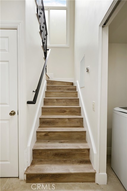 617 Iris Avenue, Corona del Mar CA: https://media.crmls.org/medias/9ed6feeb-ea9a-4777-9b1f-2d1dc5c8fa1d.jpg