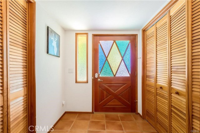 Detail Gallery Image 5 of 39 For 1954 Nob Hill Dr, Running Springs,  CA 92382 - 4 Beds | 2 Baths