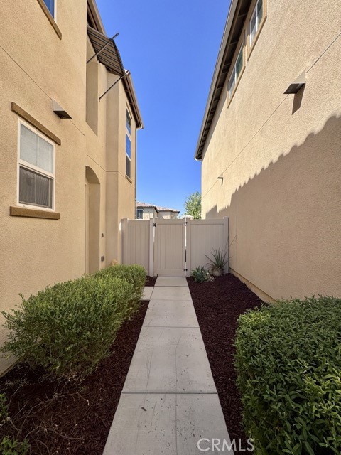 38572 Rosegate Place, Murrieta CA: https://media.crmls.org/medias/9ed96fff-87d1-4562-8857-1c5015e4636d.jpg