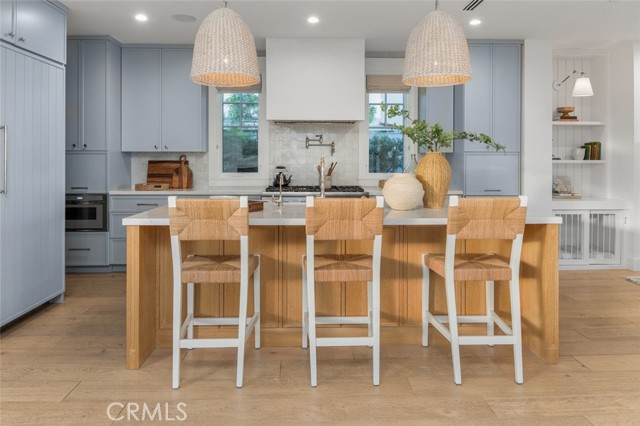 Detail Gallery Image 16 of 75 For 153 Granada Ave, Long Beach,  CA 90803 - 5 Beds | 4 Baths