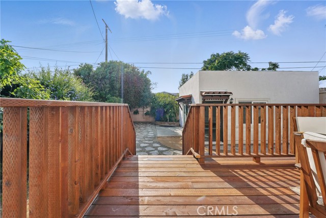 2111 S Bronson Ave, Los Angeles CA: https://media.crmls.org/medias/9ed9bbf0-4caa-4e12-aaac-5d40a7267e96.jpg