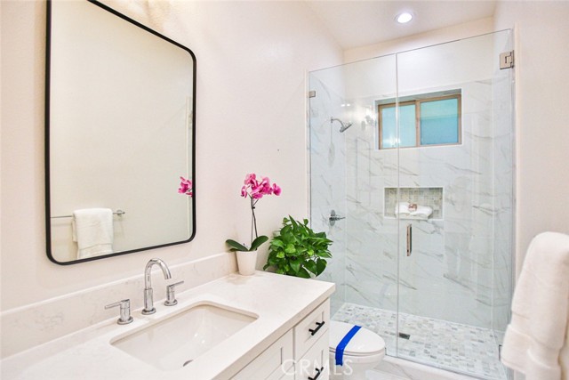 Detail Gallery Image 8 of 63 For 17413 Siena, Fountain Valley,  CA 92708 - 4 Beds | 4 Baths