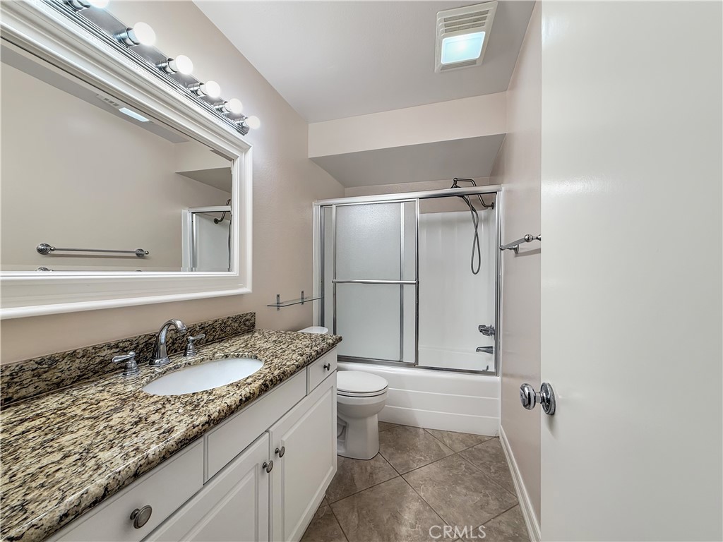 MLS #OC25253202 image #5