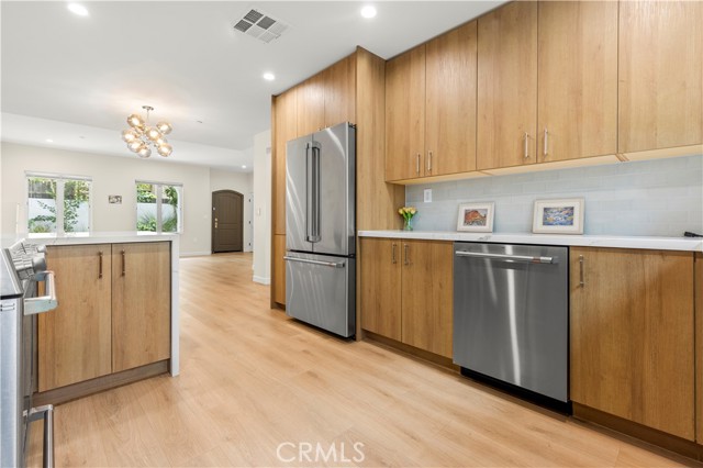 Detail Gallery Image 8 of 43 For 1027 Arcadia Ave #C,  Arcadia,  CA 91007 - 4 Beds | 3 Baths