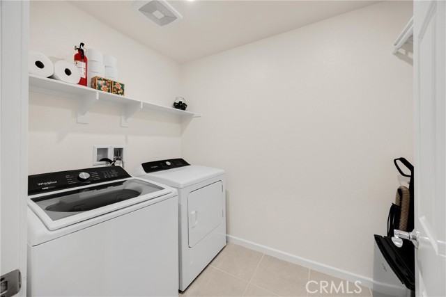 1095 W Buttercup Lane, Rialto CA: https://media.crmls.org/medias/9edea5ee-6a7c-49b5-9788-9a1457446c94.jpg