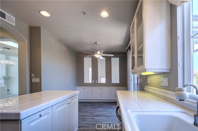 15 Riva Drive, Newport Coast CA: https://media.crmls.org/medias/9edebe52-87dc-43c1-b760-22ffd66fbce9.jpg