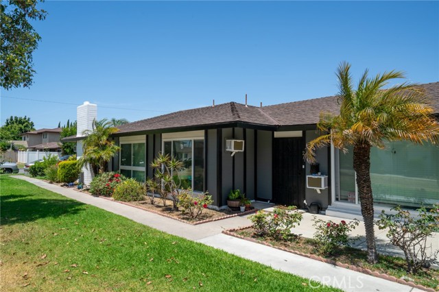 13282 Verde Street, Garden Grove CA: https://media.crmls.org/medias/9edf784d-6be7-47dd-947b-0f70a4c40ff5.jpg