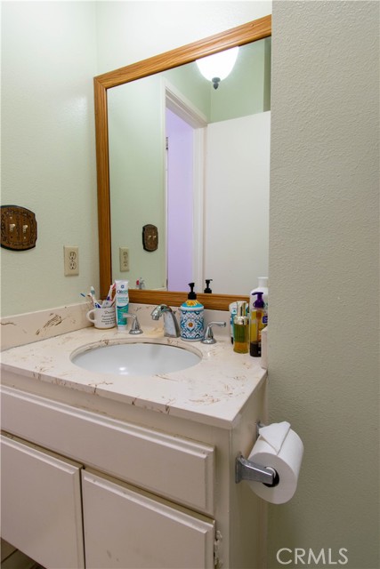 14560 Clark Street, Sherman Oaks CA: https://media.crmls.org/medias/9ee10d78-1d5c-410f-9a01-62458b751a52.jpg