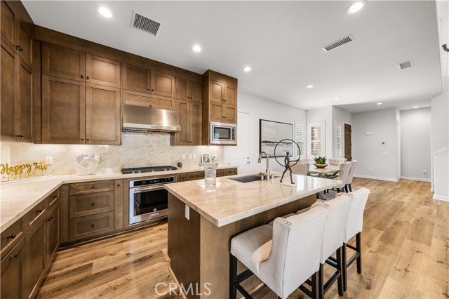 Detail Gallery Image 18 of 39 For 25 Umbria, Lake Forest,  CA 92630 - 4 Beds | 3 Baths