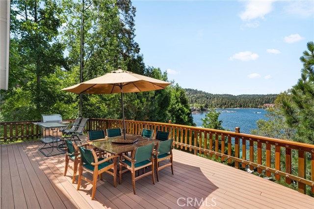 316 John Muir, Lake Arrowhead CA: https://media.crmls.org/medias/9ee1b599-37b9-4914-b25a-896a5e705e8c.jpg