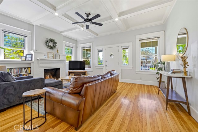 Detail Gallery Image 25 of 52 For 303 W 21st, Merced,  CA 95340 - 3 Beds | 2 Baths