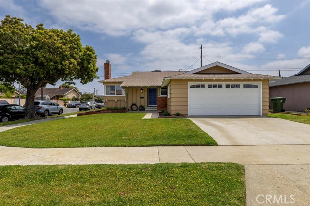 Detail Gallery Image 1 of 37 For 832 W 169th Street, Gardena,  CA 90247 - 3 Beds | 2 Baths