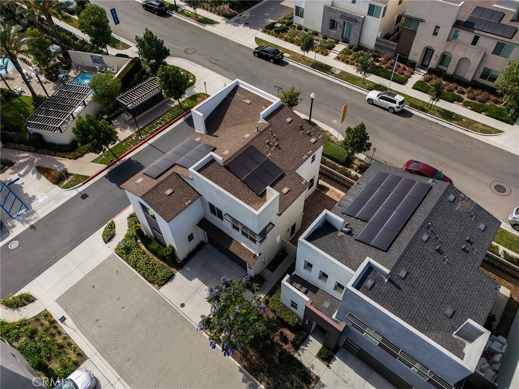 https://media.crmls.org/medias/9ee336f0-85c1-4482-8c8f-da6f99dd5d0c.jpg?preset=X-Large