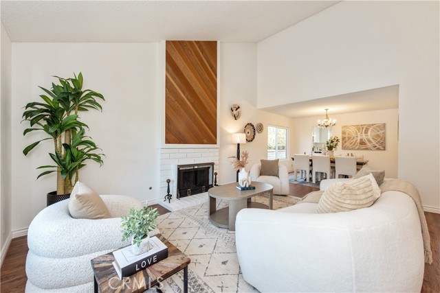 Detail Gallery Image 10 of 32 For 2536 Greenhill Dr, Fullerton,  CA 92833 - 4 Beds | 2 Baths
