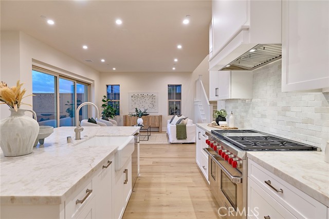 Detail Gallery Image 10 of 52 For 103 Oakstone, Irvine,  CA 92618 - 4 Beds | 3 Baths