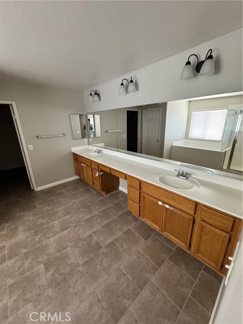 Detail Gallery Image 20 of 26 For 38422 Clearbrook Dr, Murrieta,  CA 92563 - 4 Beds | 3/1 Baths