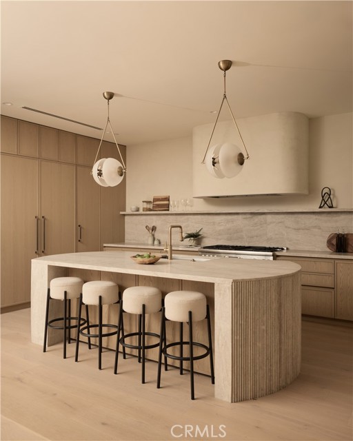 Detail Gallery Image 17 of 46 For 5004 Enfield, Encino,  CA 91316 - 5 Beds | 6 Baths