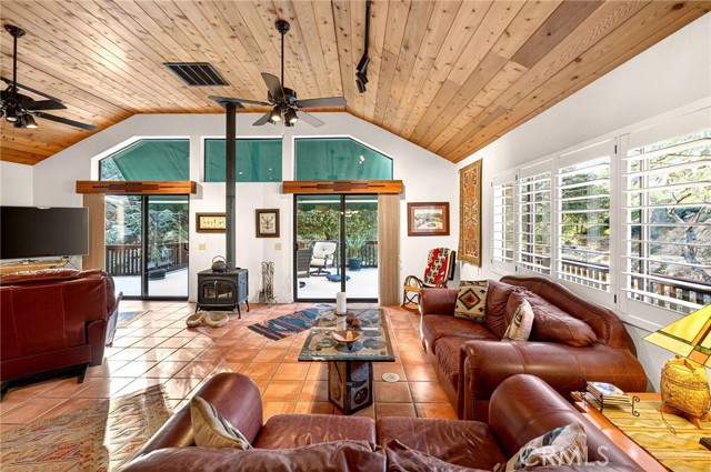 Detail Gallery Image 33 of 75 For 42180 Avery Canyon, Hemet,  CA 92544 - 2 Beds | 2/1 Baths