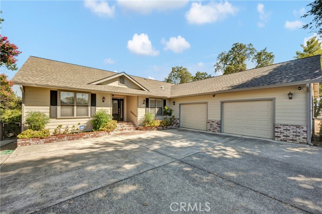 Detail Gallery Image 2 of 31 For 17120 Knollview Dr, Hidden Valley Lake,  CA 95467 - 3 Beds | 2 Baths