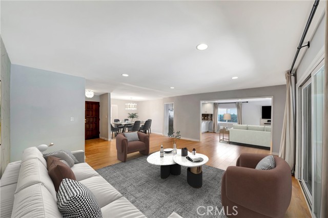 3811 Algonaut Drive, Calabasas CA: https://media.crmls.org/medias/9ee72ee5-e6fd-4bf6-842a-99b63d0e7a39.jpg